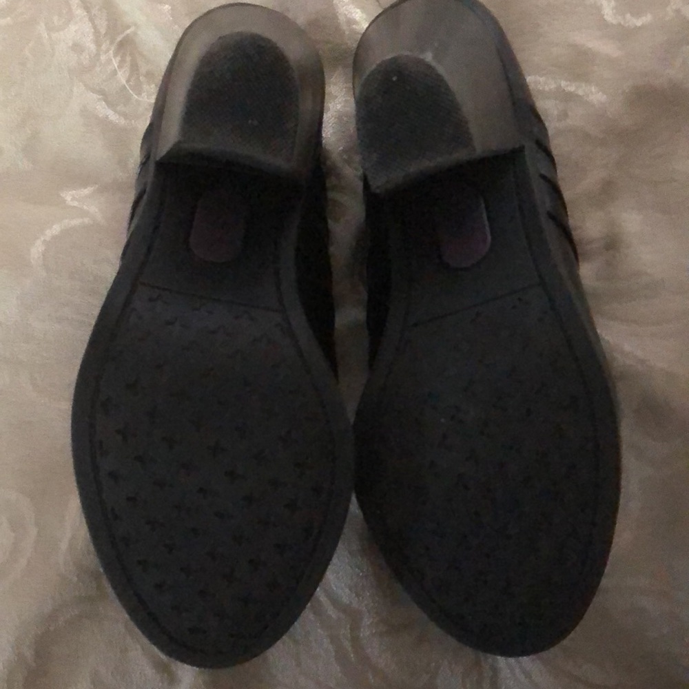 🌷🌷3 for $10 sale 🌷🌷 Me Too black booties size 7 - Picture 4 of 5